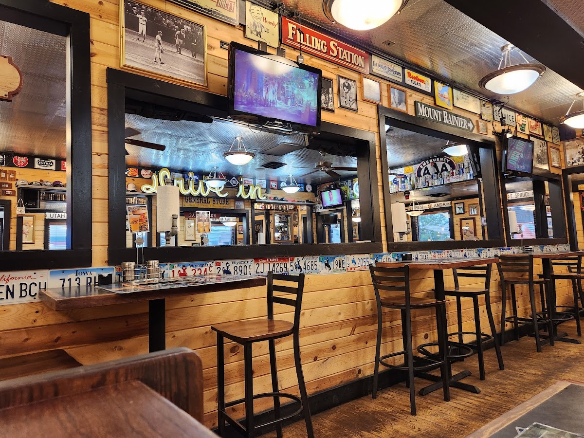 Buck's Sports Grill-6